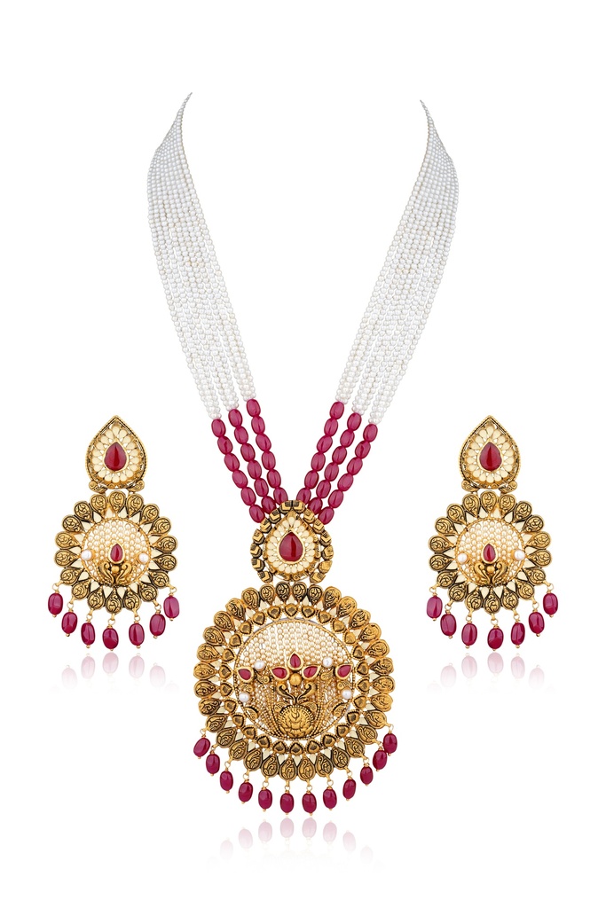 String Pendant Set